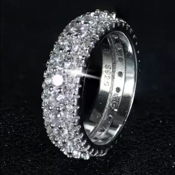 Jewelry - NEW Pave Diamond eternity Ring